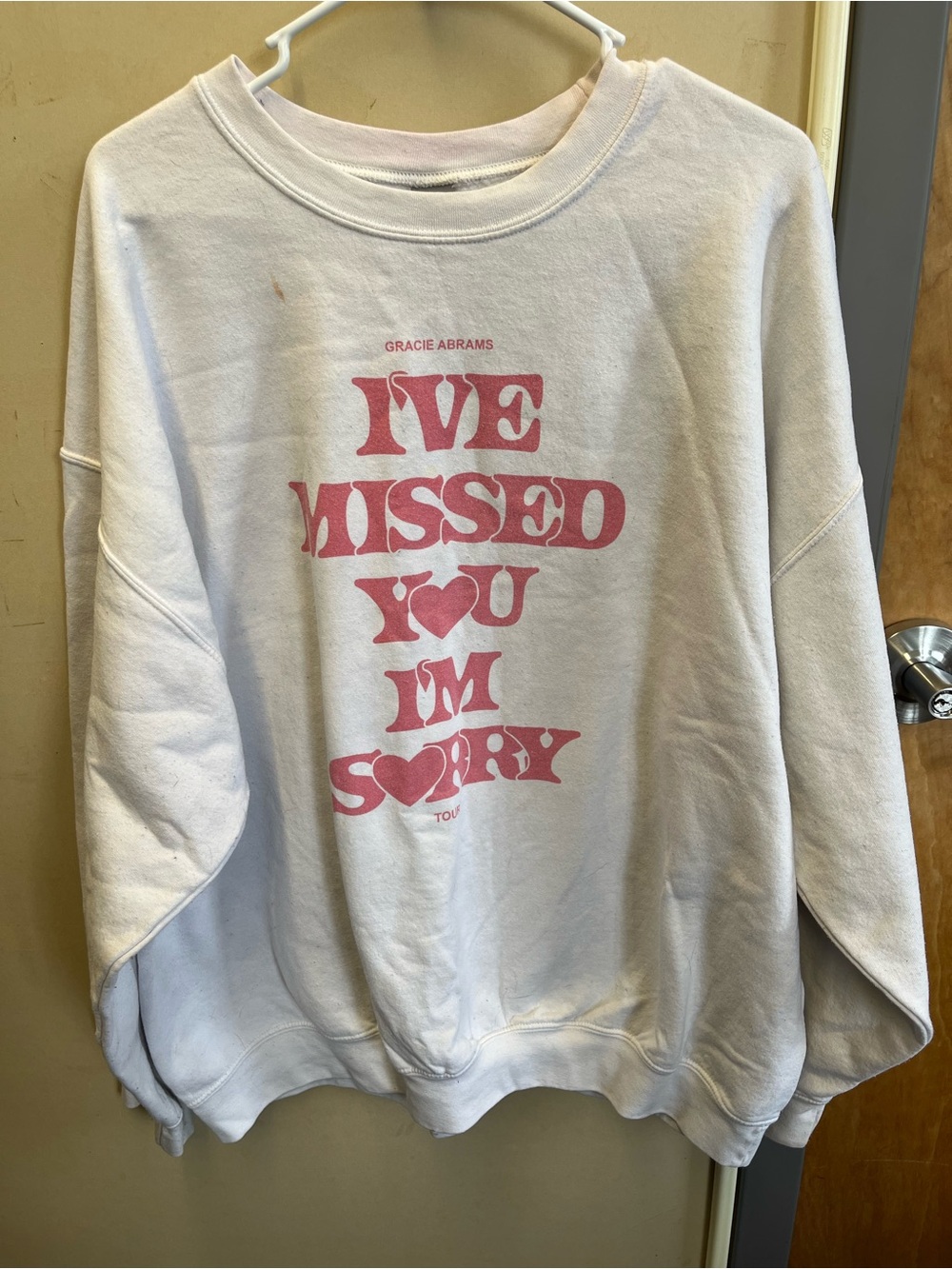 Gracie Abram’s White Pullover Sweatshirt I miss you I’m sorry lyrics